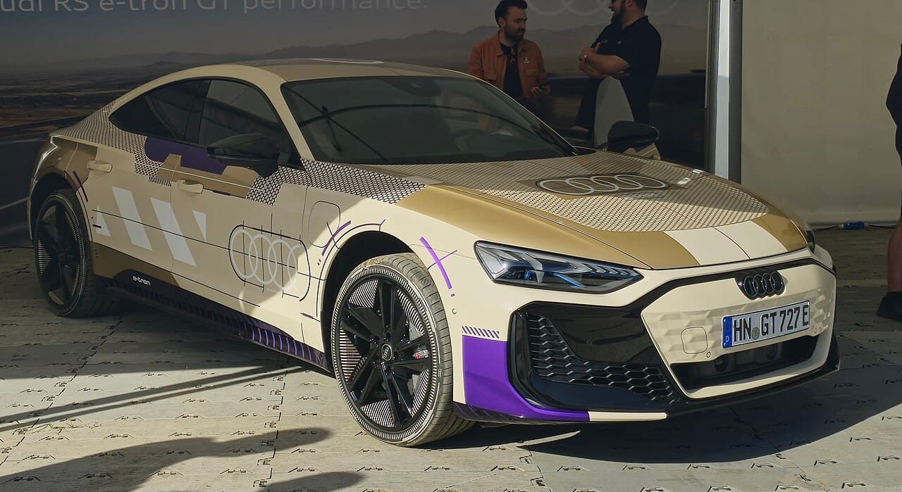2024 Audi e-tron GT exterior