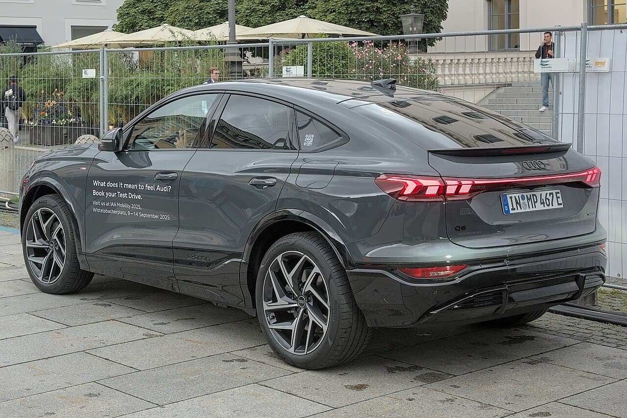 2025 Audi Q6 e-tron exterior