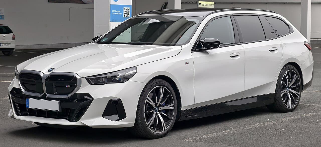 2026 BMW i5 exterior