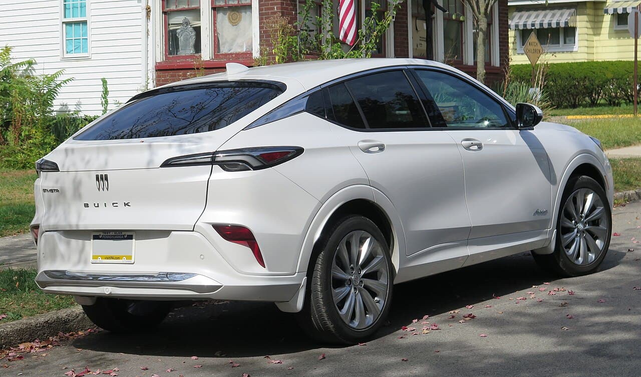 2025 Buick Envista exterior