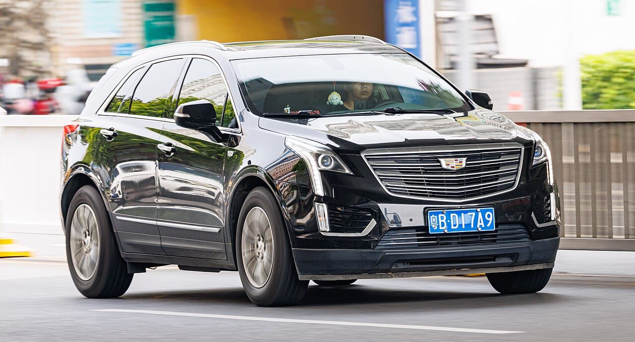 Cadillac XT5 model reference