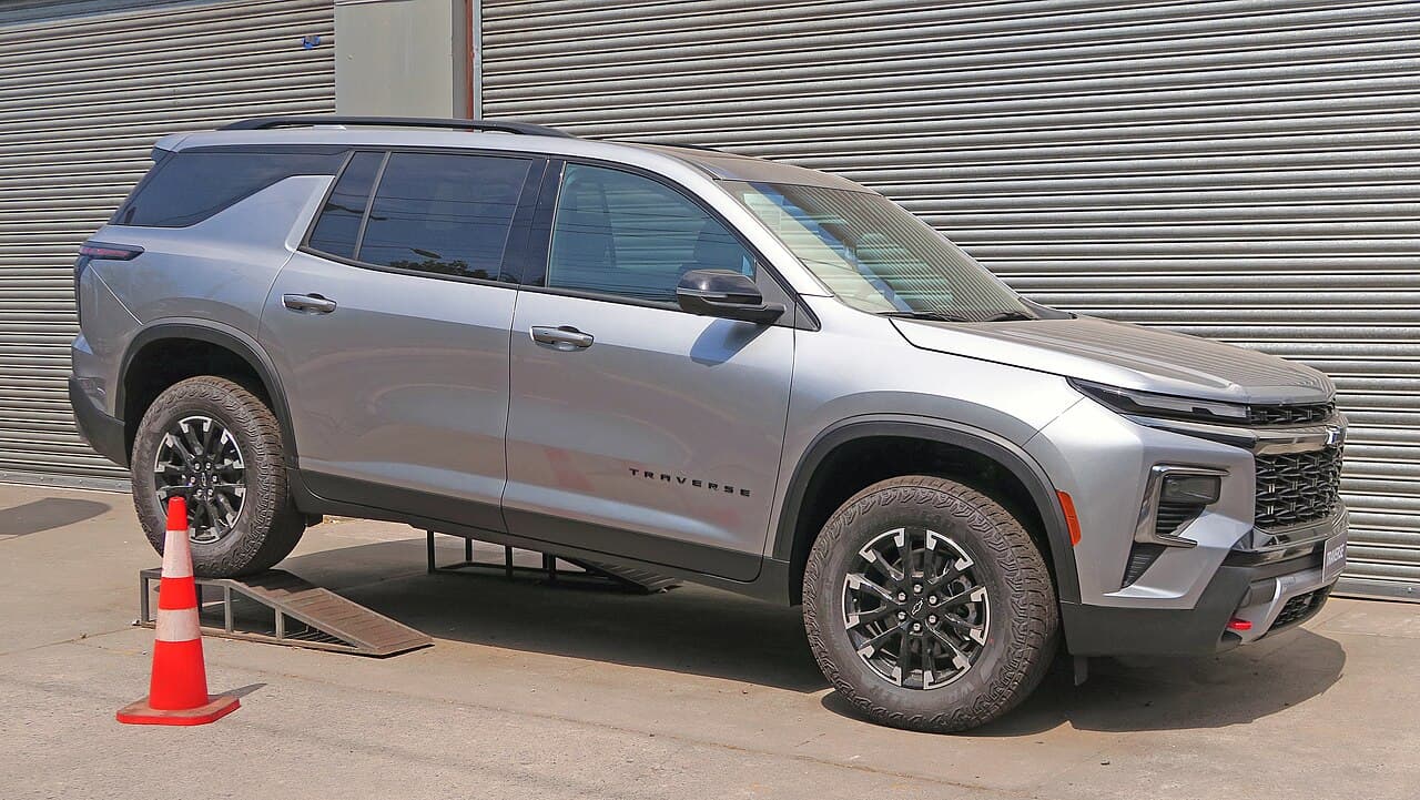 2026 Chevrolet Traverse exterior