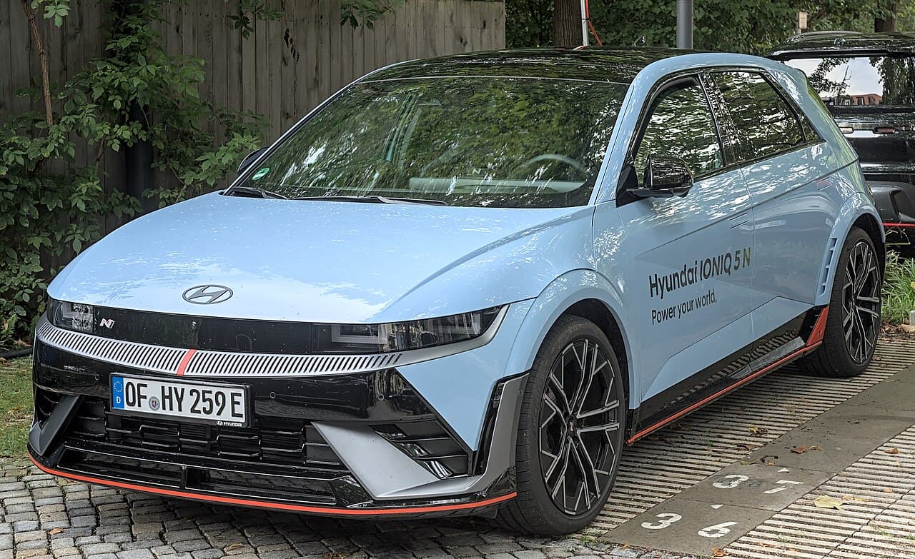 2025 Hyundai Ioniq 5 exterior