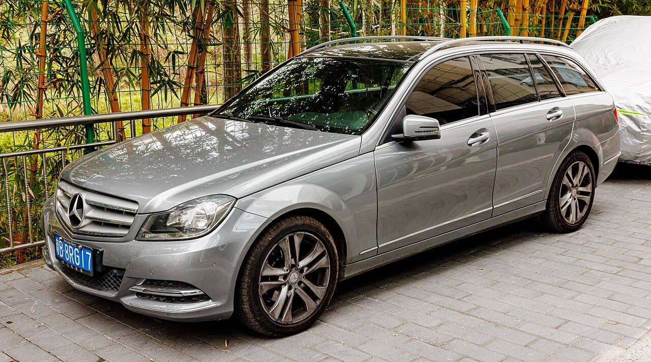 Mercedes-Benz C-Class model reference