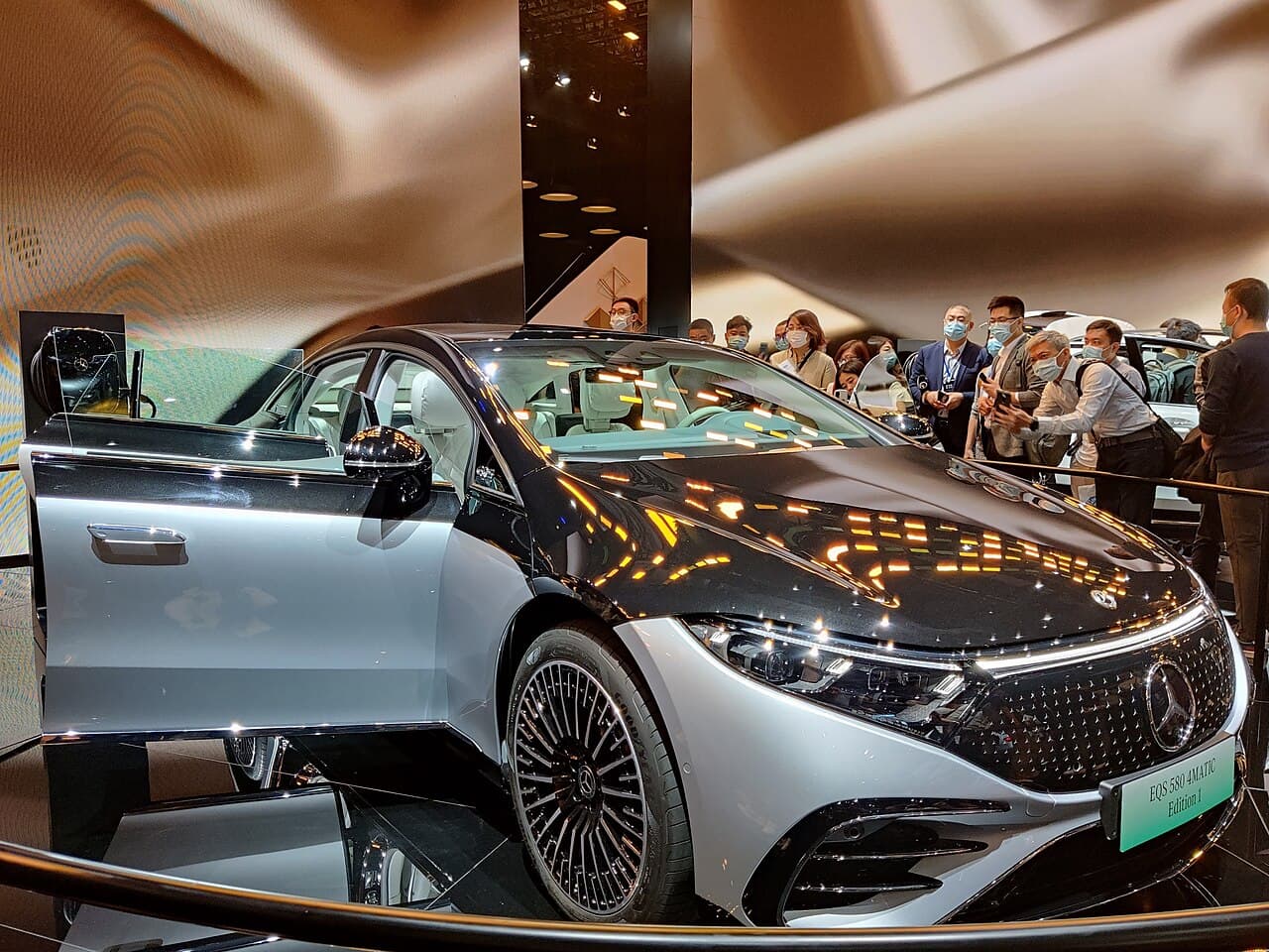 Mercedes-Benz EQS model reference