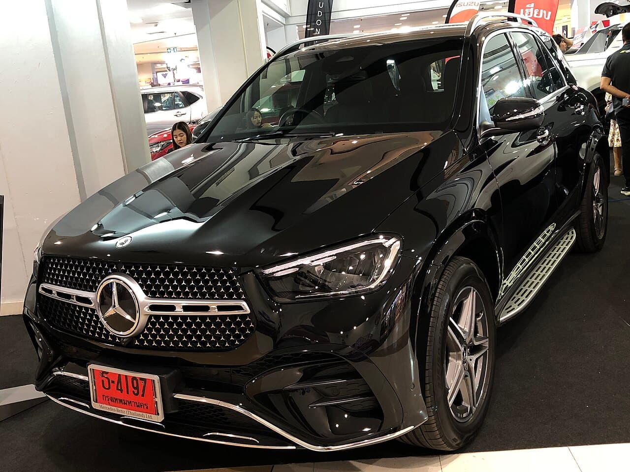 2024 Mercedes-Benz GLE-Class exterior