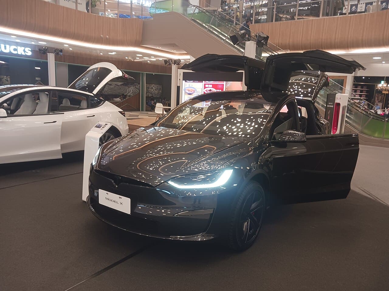 2026 Tesla Model X exterior