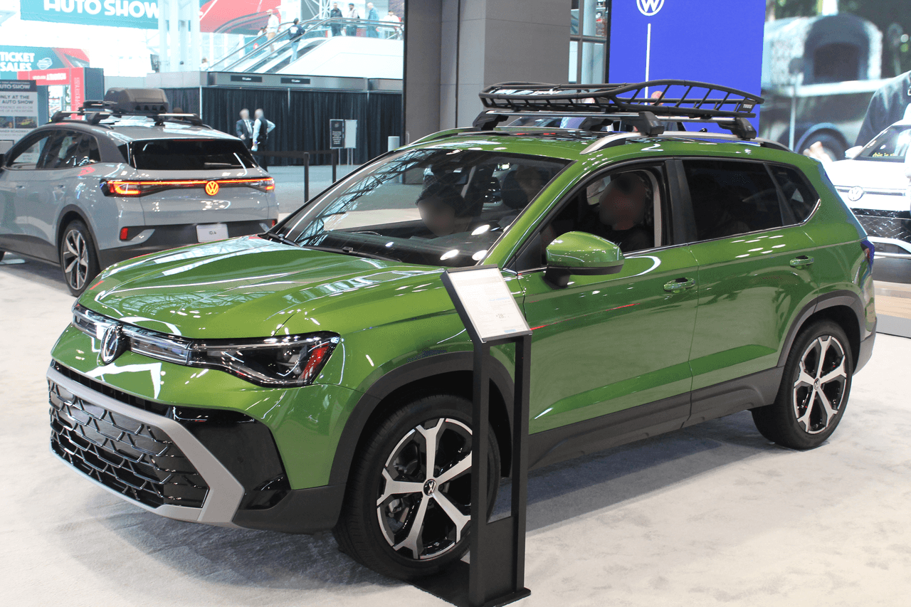 2025 Volkswagen Taos exterior