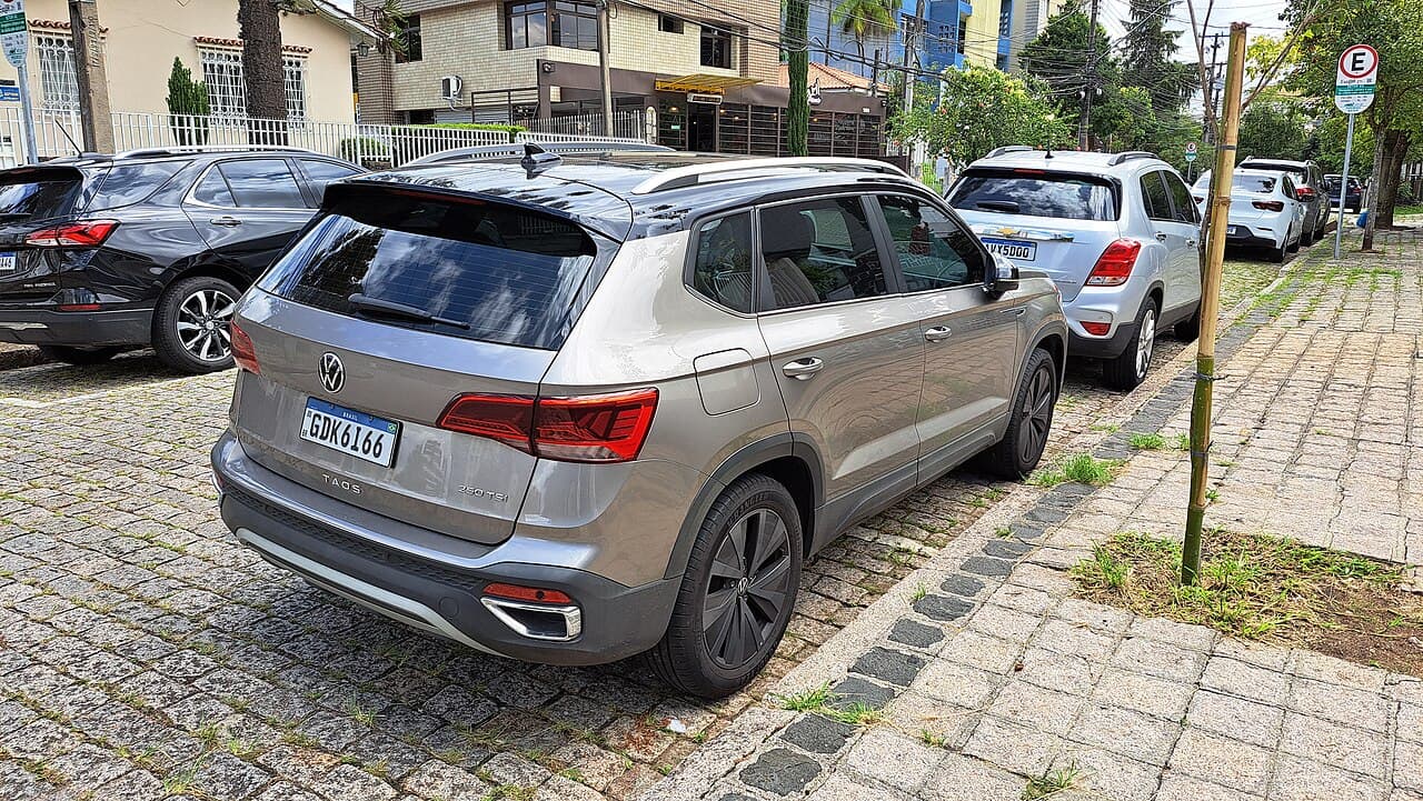 2024 Volkswagen Taos exterior