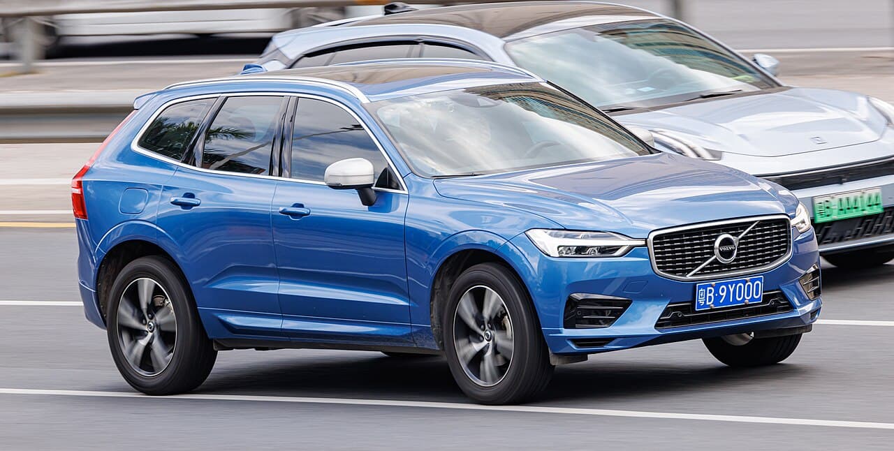 Volvo XC60 model reference