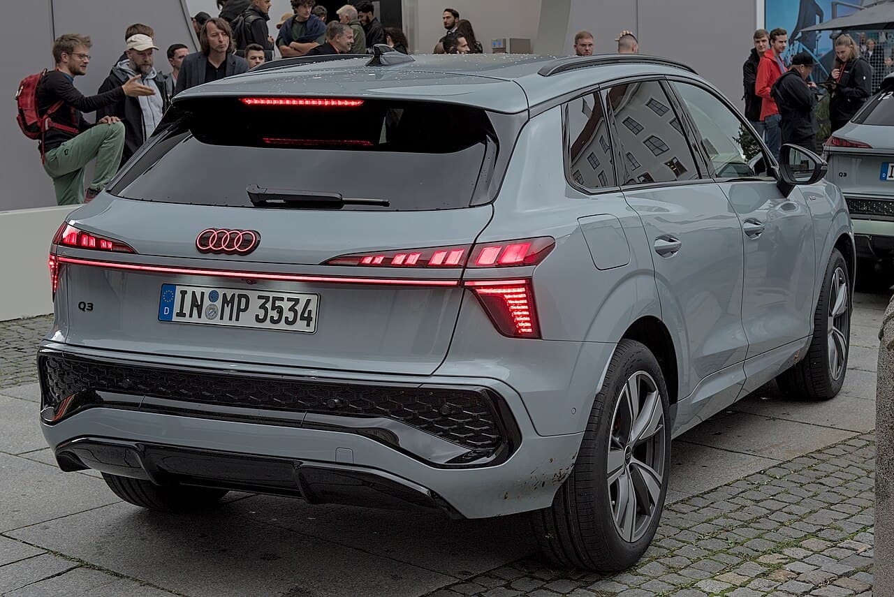 2025 Audi Q3 exterior