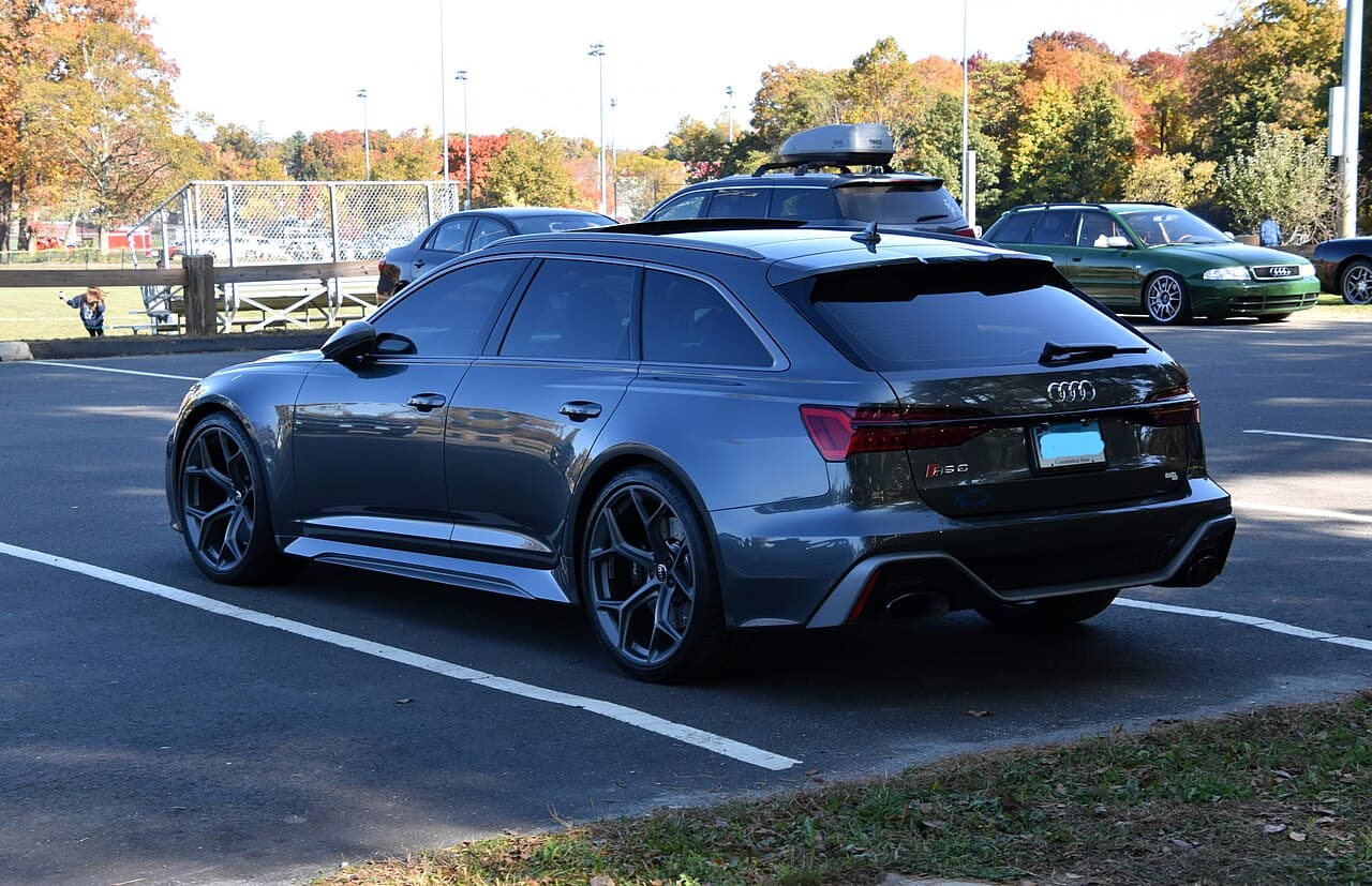 2024 Audi RS 6 exterior