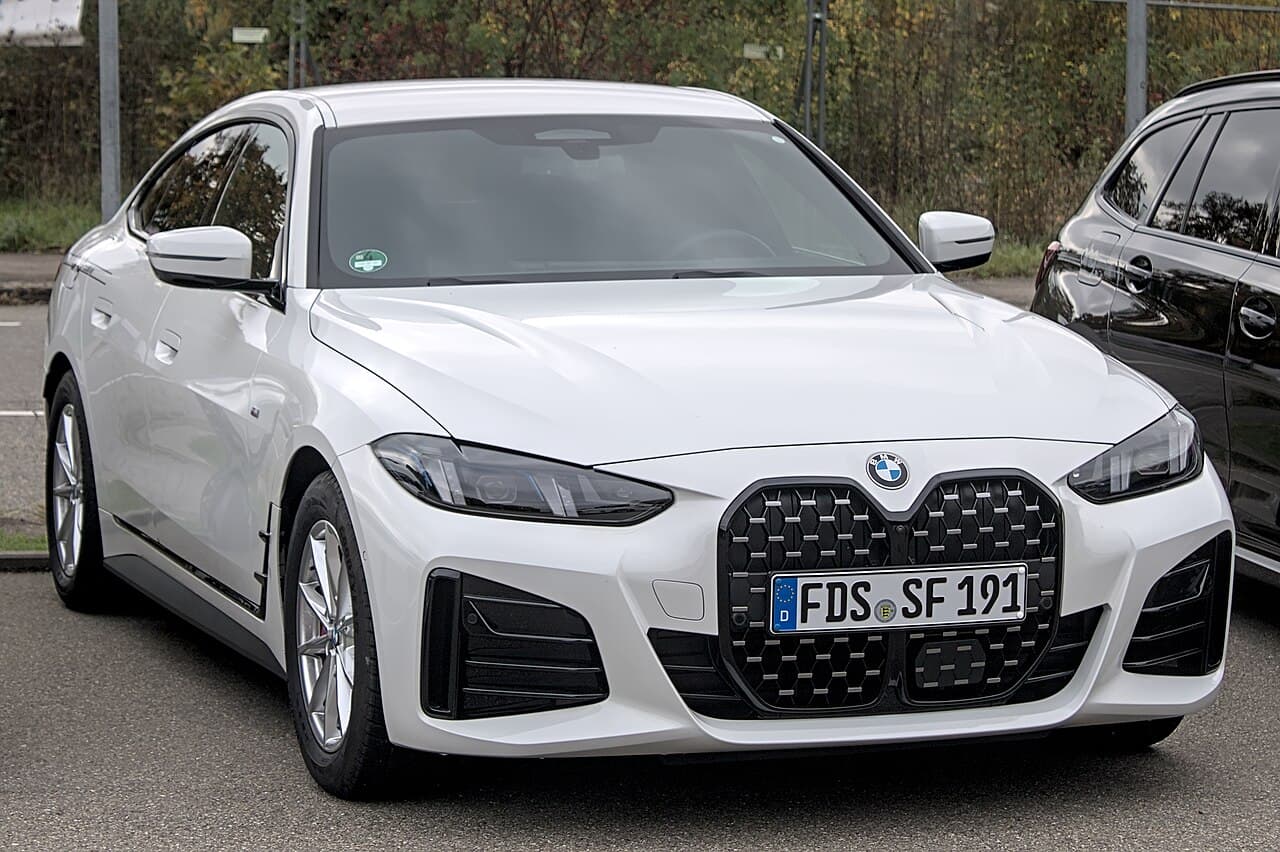 2024 BMW 4 Series exterior