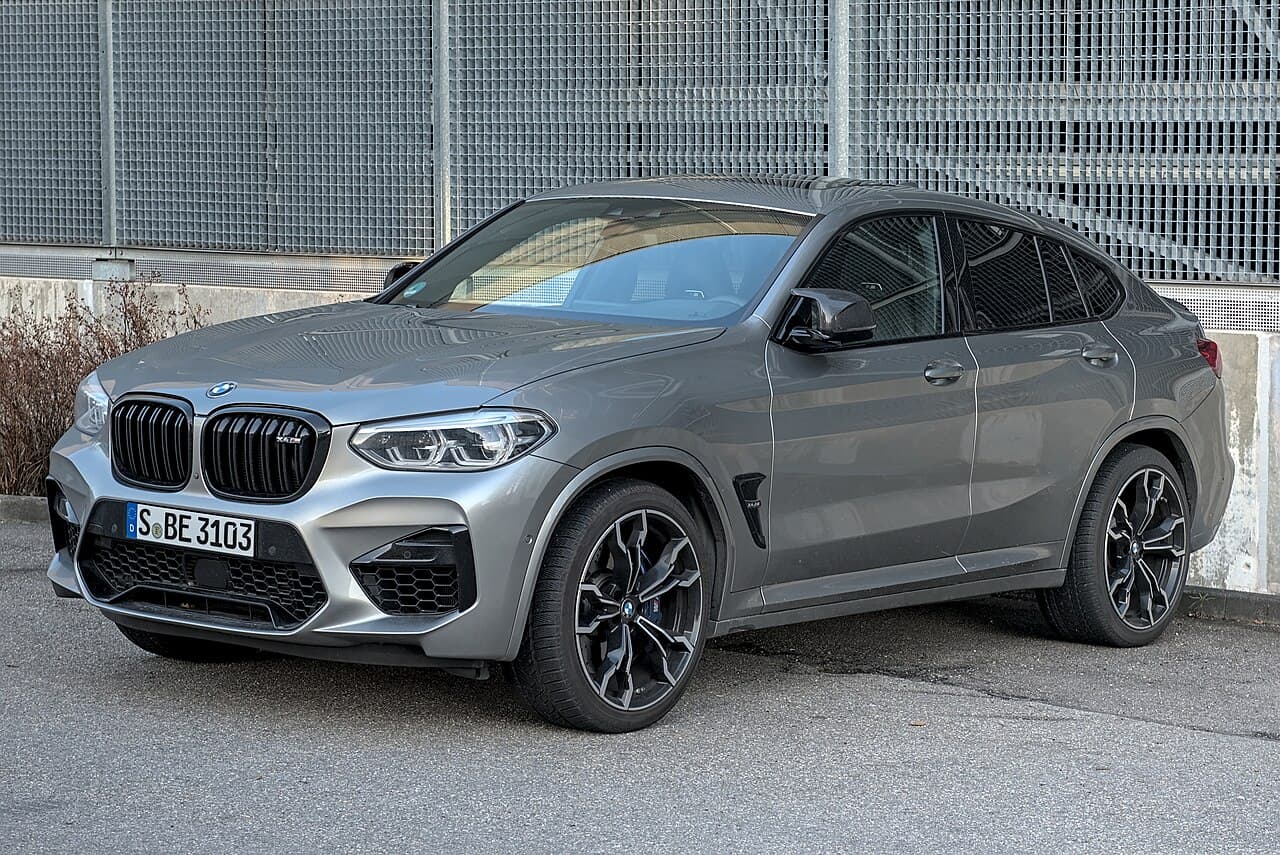 BMW X4 model reference