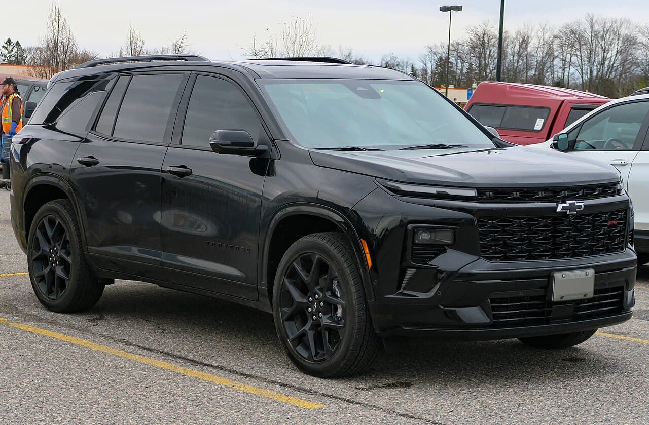 2024 Chevrolet Traverse exterior