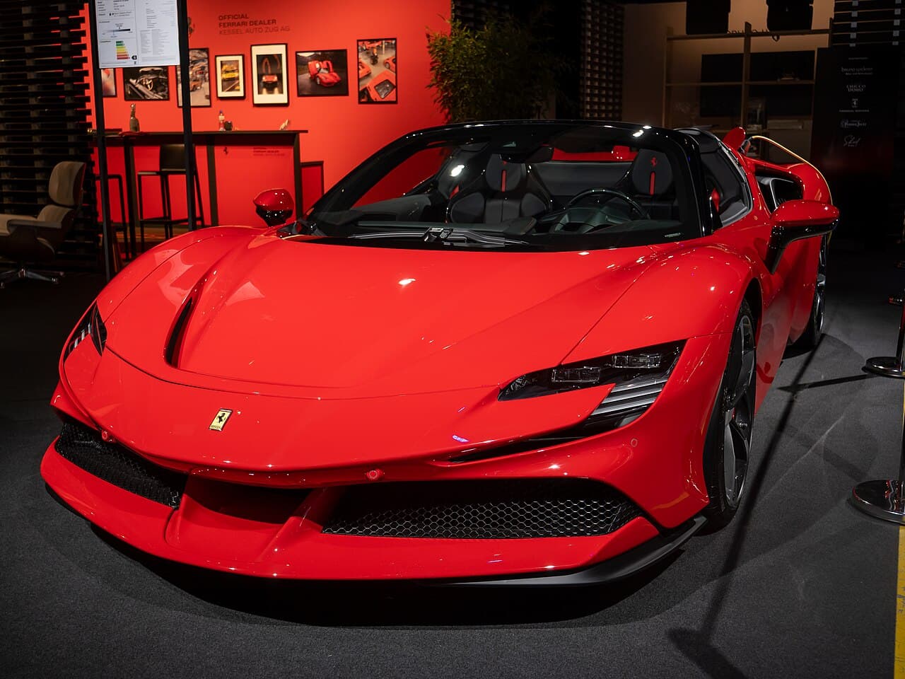 2025 Ferrari 296 GTS exterior