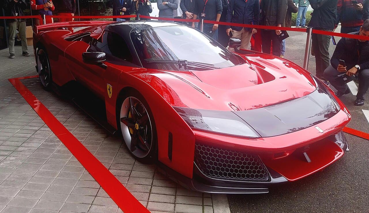 Ferrari F80 model reference