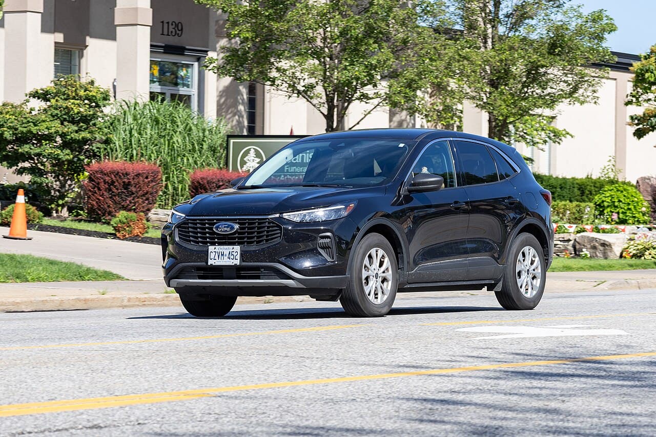 2025 Ford Escape exterior