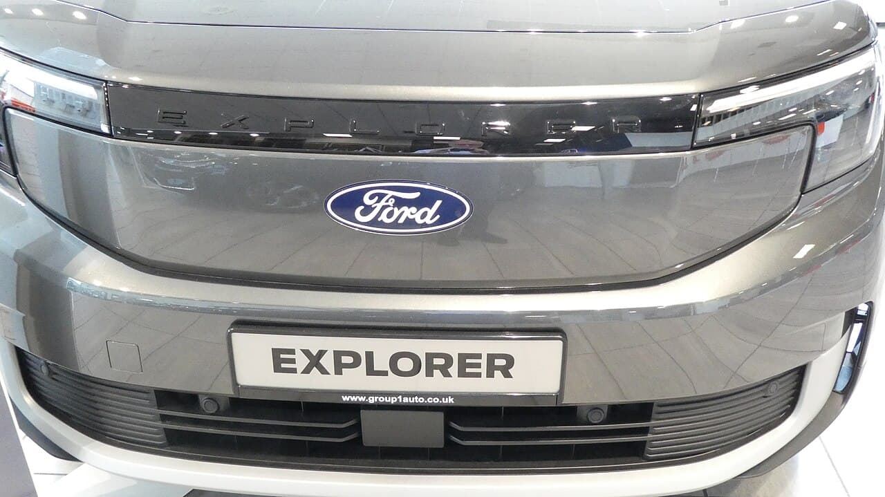 2025 Ford Explorer exterior