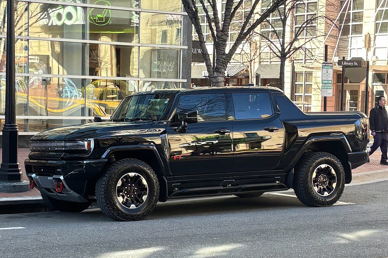 GMC Hummer EV model reference