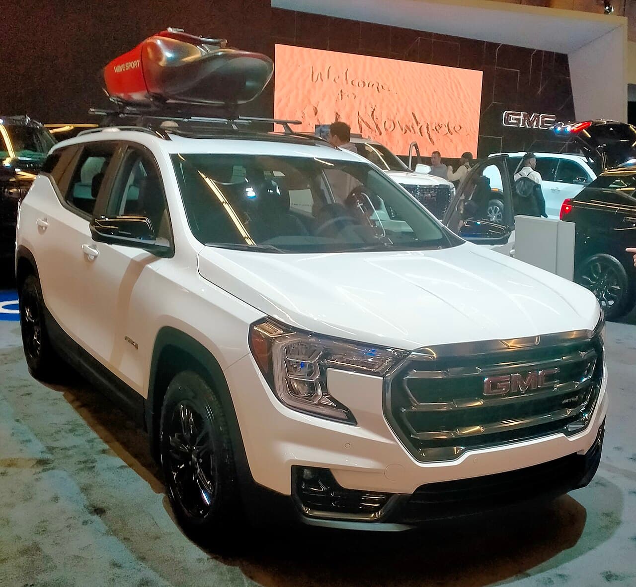 2024 GMC Terrain exterior
