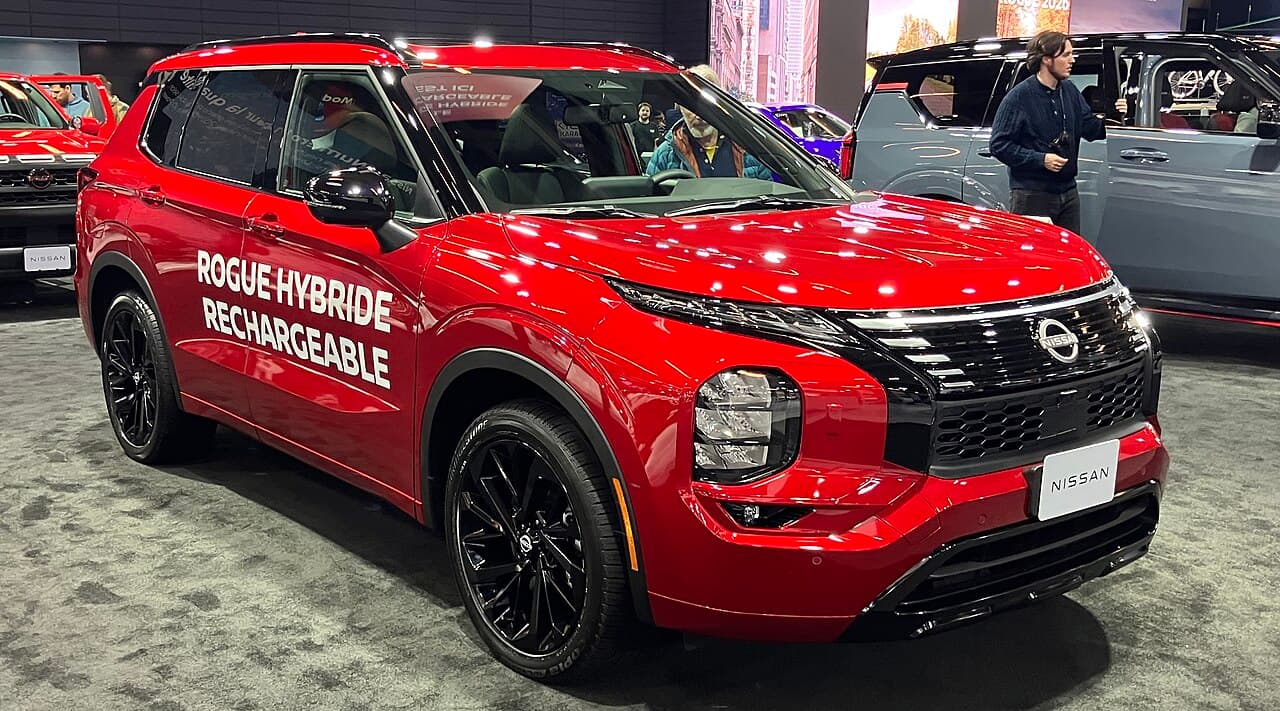 2026 Nissan Rogue exterior