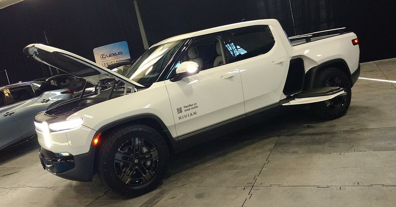 Rivian R1T model reference