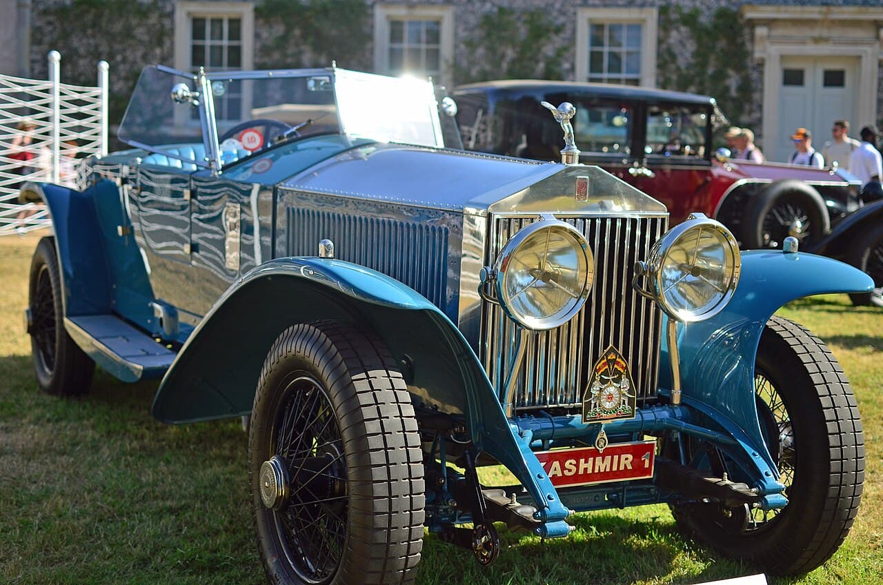 Rolls-Royce Phantom model reference