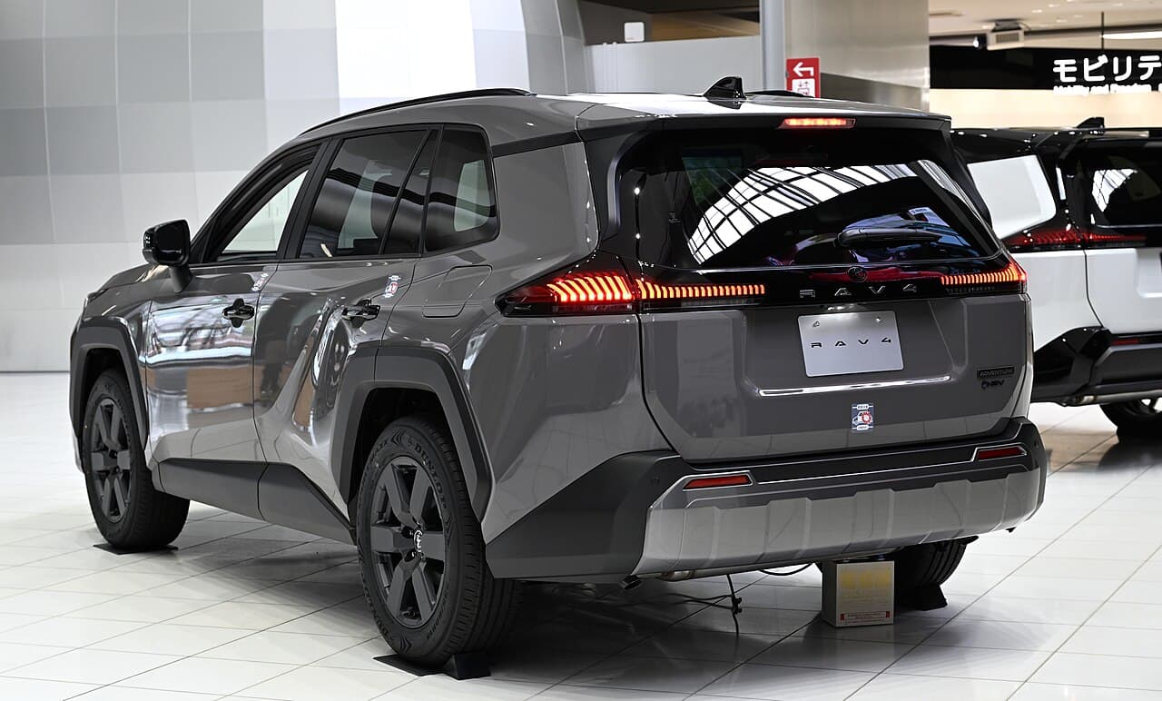 2025 Toyota RAV4 exterior